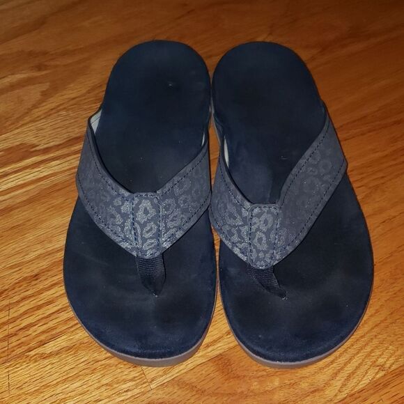 Spenco Blue Leppard Print Sandals - Picture 2 of 6